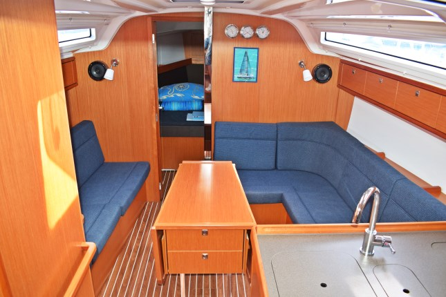 Bavaria Cruiser 37 | Zaklopatica