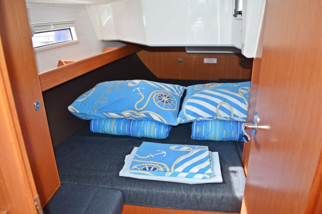 Bavaria Cruiser 37 | Zaklopatica
