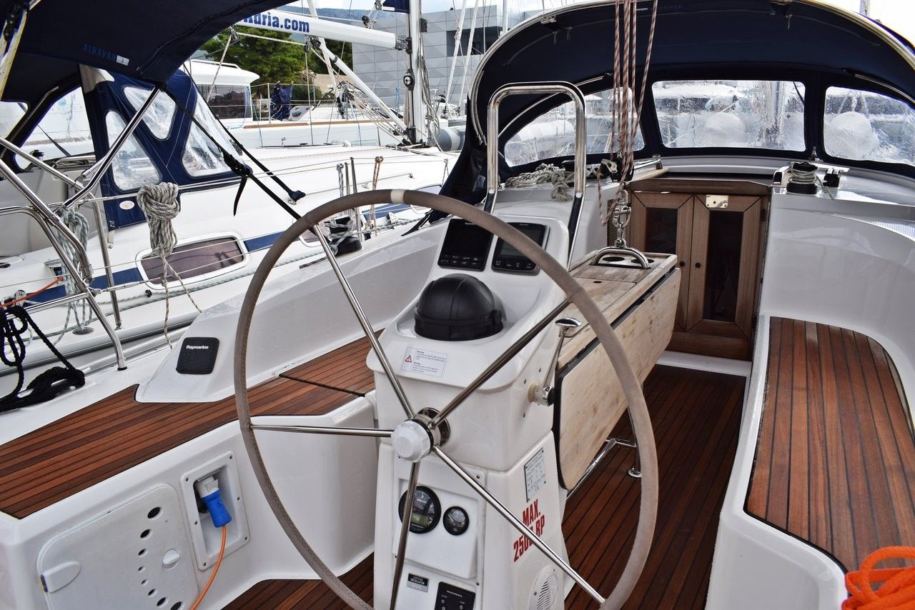 Bavaria Cruiser 33 | Stoncica