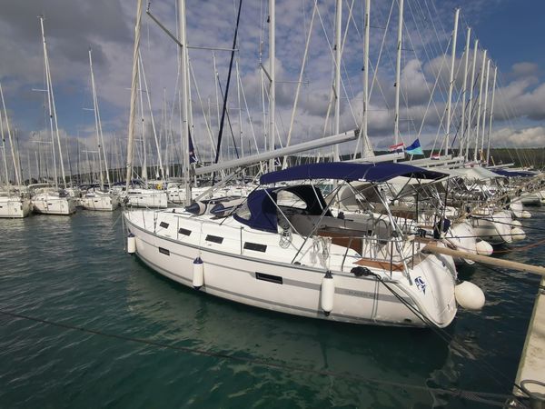 Bavaria Cruiser 40 | Slava