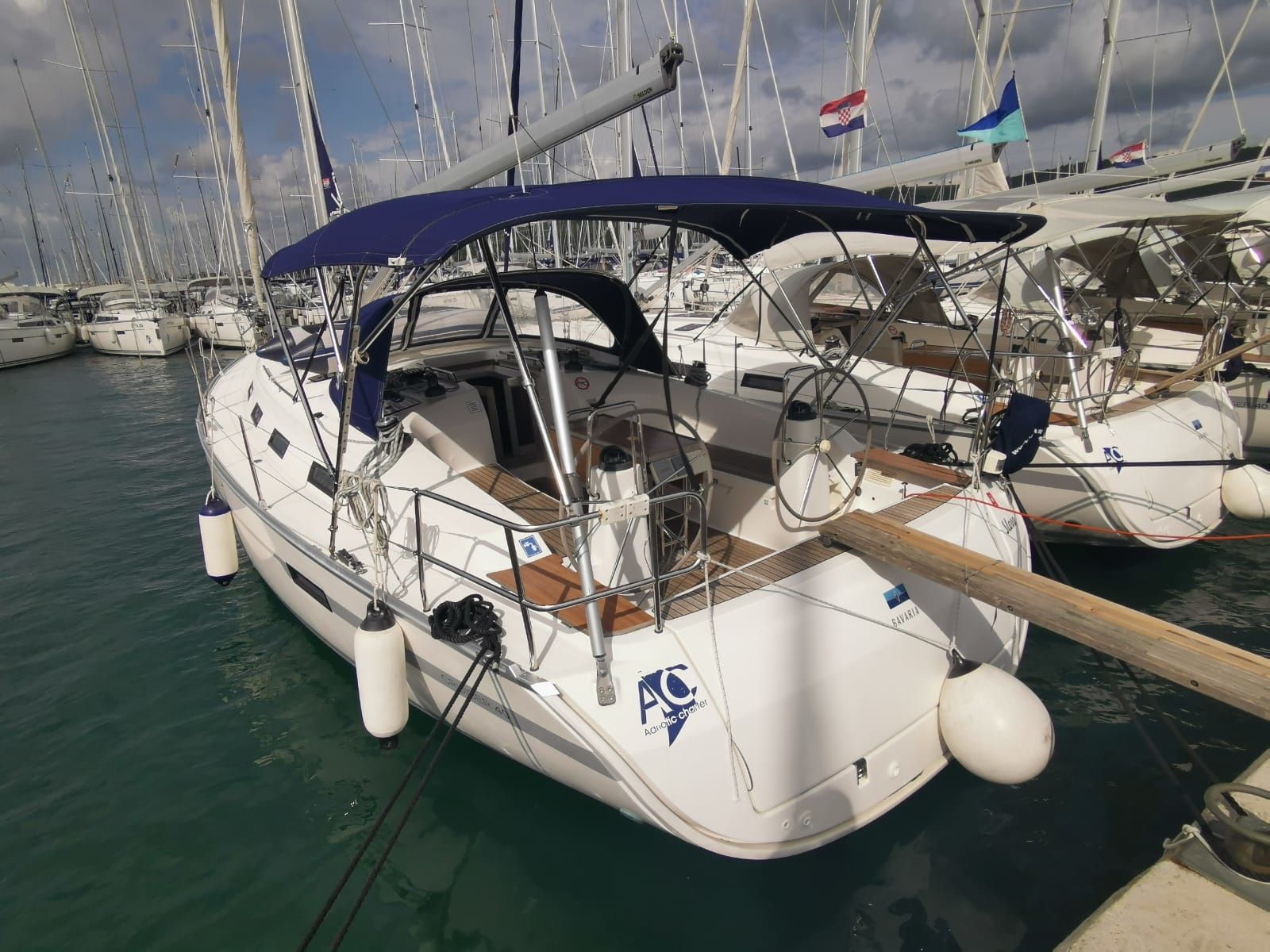 Bavaria Cruiser 40 | Slava