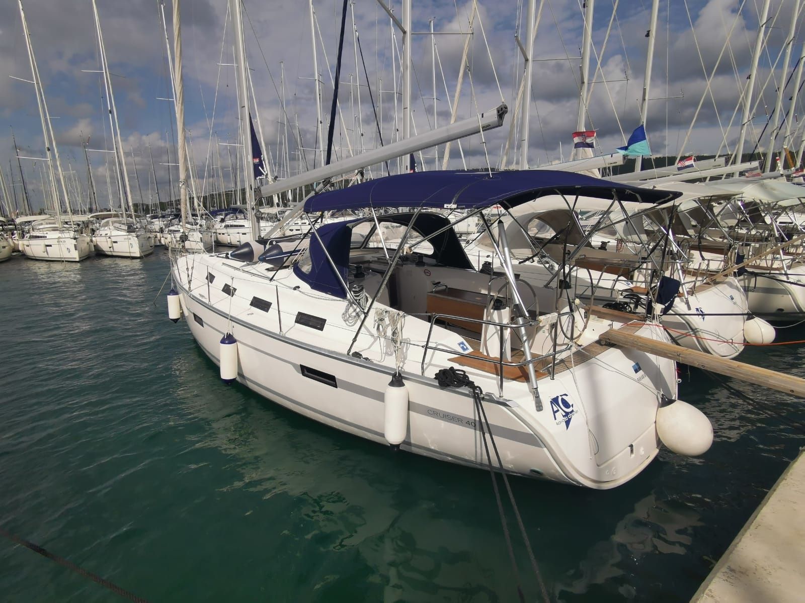 Bavaria Cruiser 40 | Slava