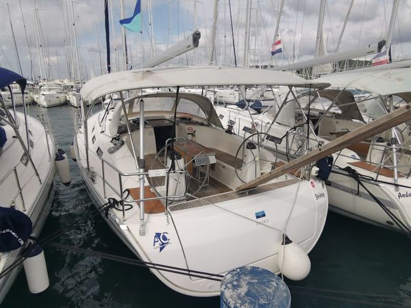 Bavaria Cruiser 40 | Stribog