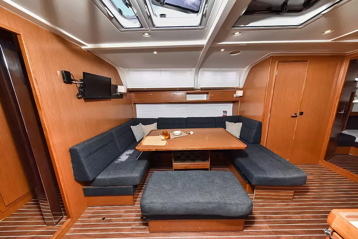 Bavaria Cruiser 51 | Yolo