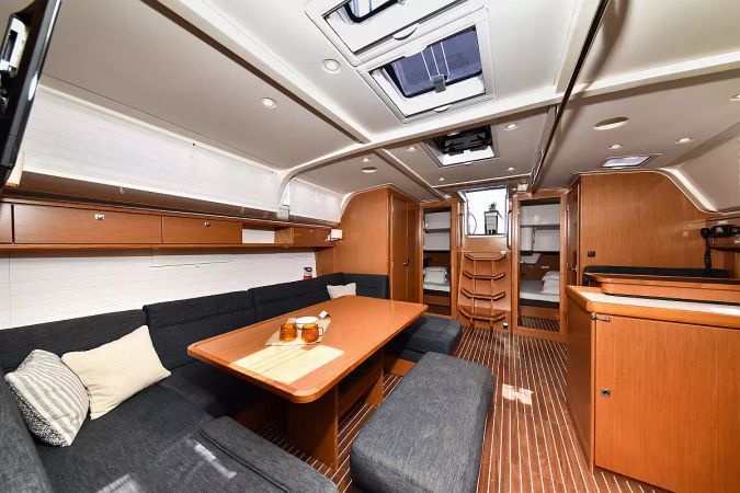 Bavaria Cruiser 51 | Yolo