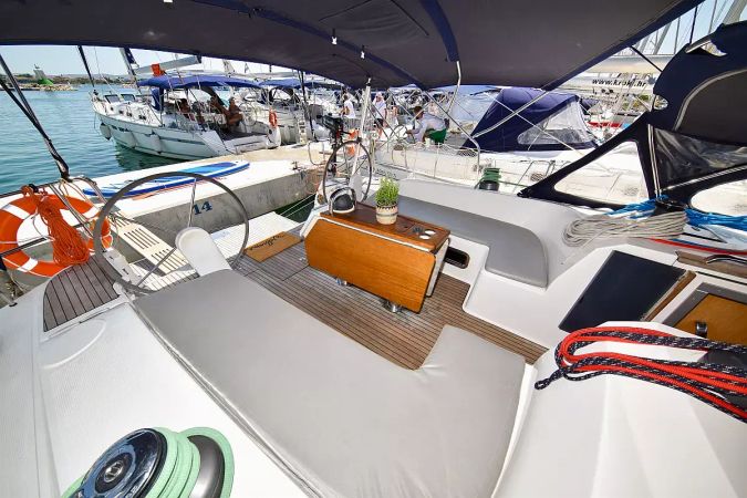 Bavaria Cruiser 51 | Yolo