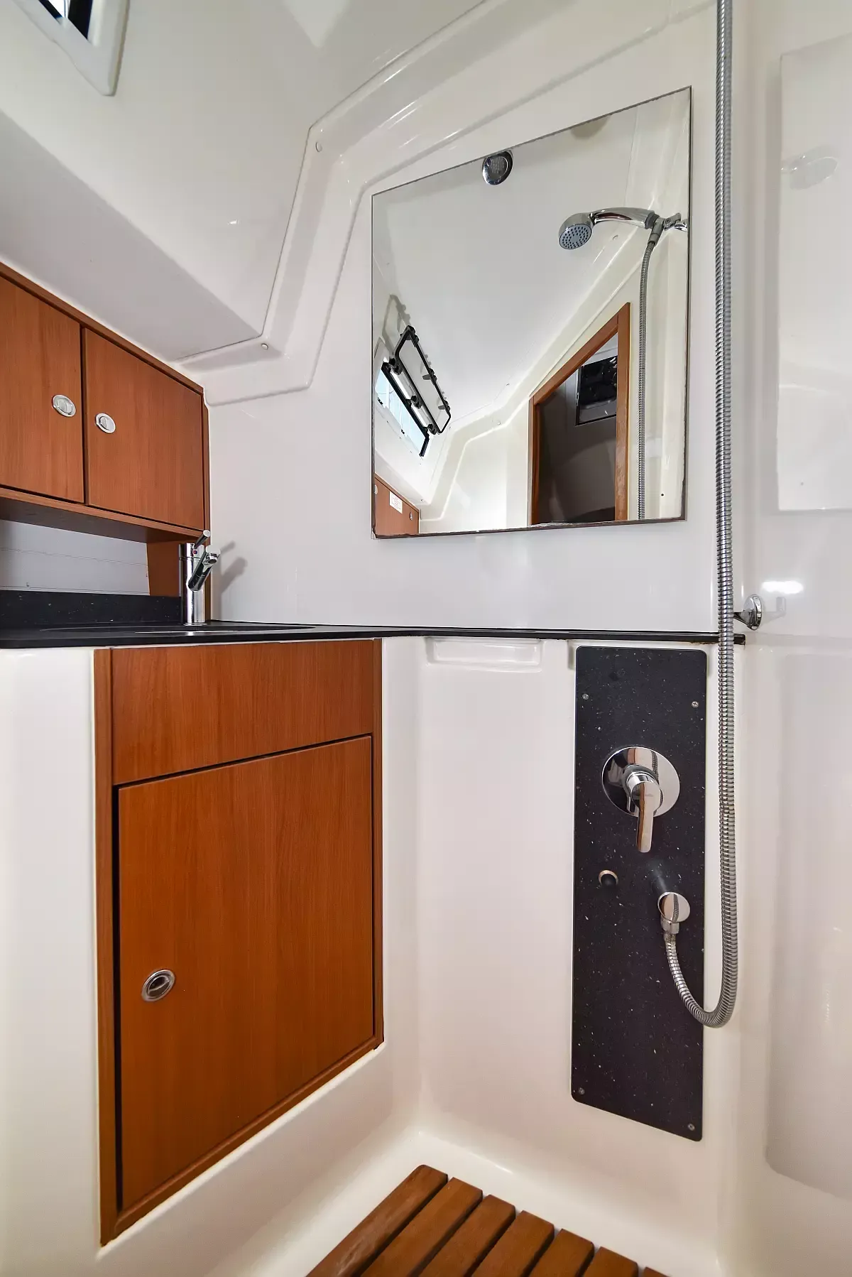 Bavaria Cruiser 45 | Controvento