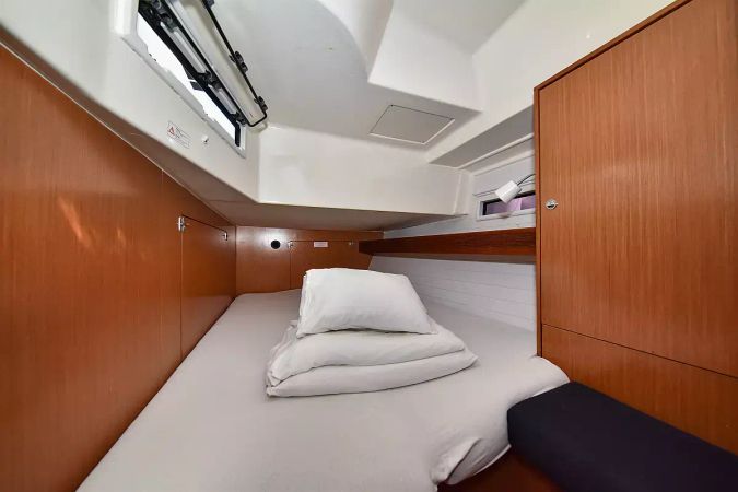 Bavaria Cruiser 45 | Controvento