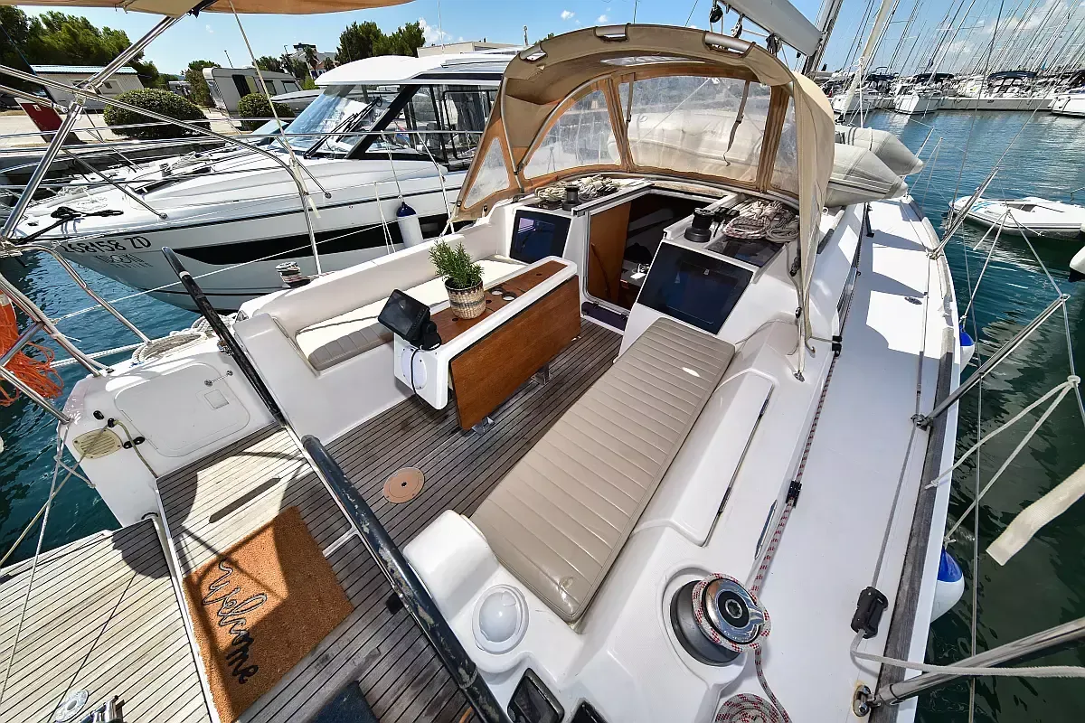 Dufour 350 | Pape