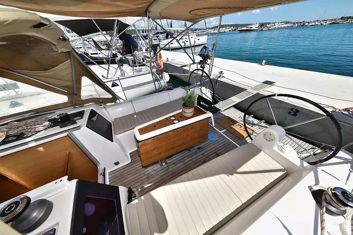 Dufour 350 | Pape