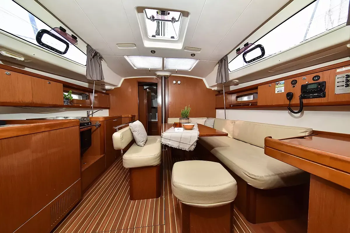 Beneteau Oceanis 43 | Playmaker