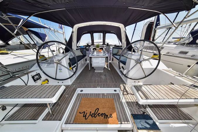 Beneteau Oceanis 41.1 | 4Play