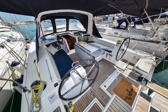 Beneteau Oceanis 41.1 | 4Play