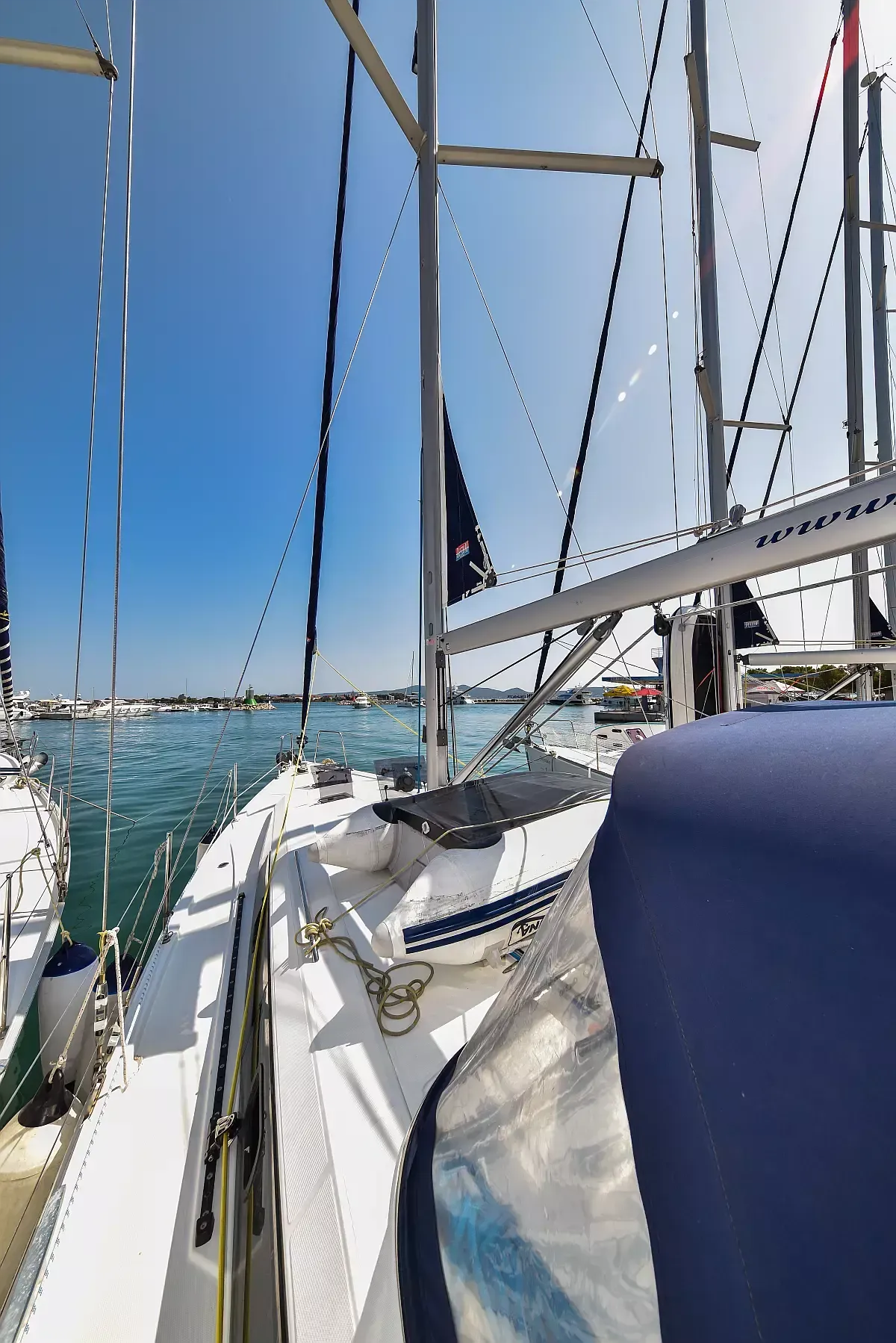 Beneteau Oceanis 41.1 | 4Play
