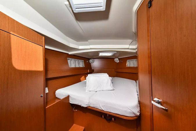 Beneteau Oceanis 41.1 | 4Play
