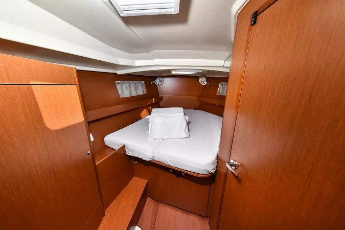 Beneteau Oceanis 41.1 | 4Play