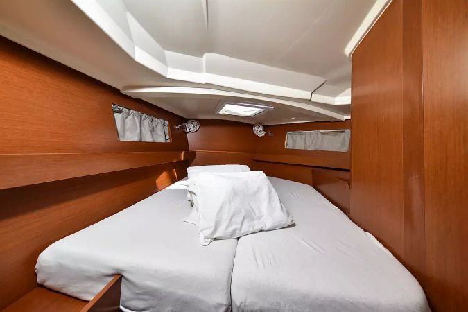 Beneteau Oceanis 41.1 | 4Play