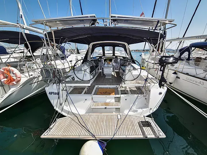 Beneteau Oceanis 41.1 | 4Play