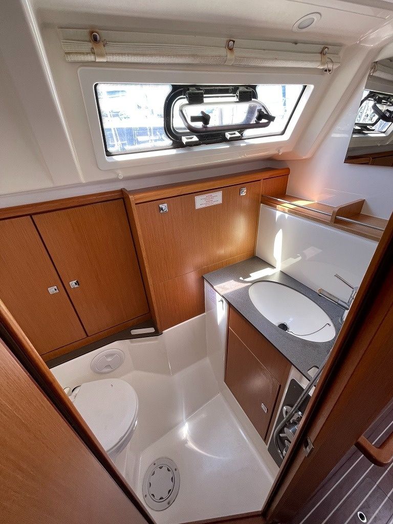 Bavaria Cruiser 37 | Andrea