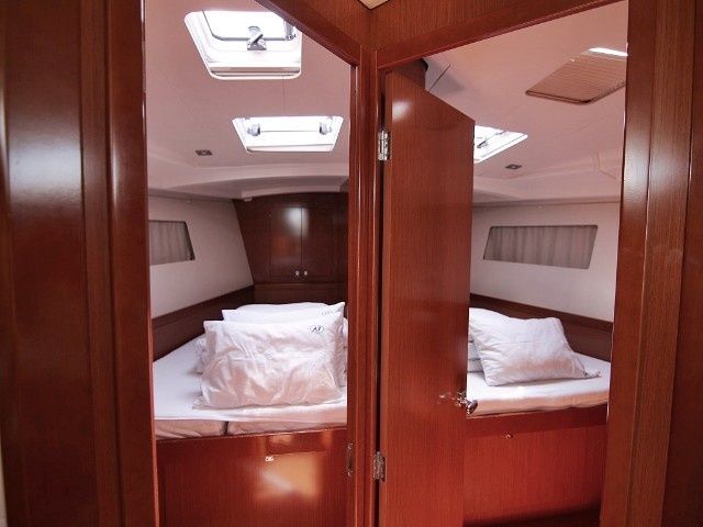 Beneteau Oceanis 45 | Golden Dreams