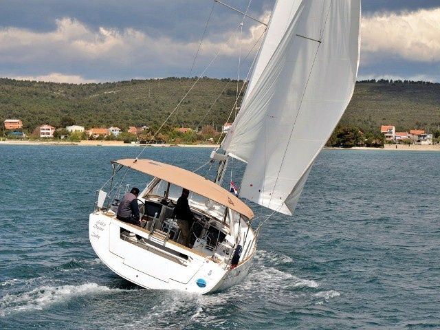 Beneteau Oceanis 45 | Golden Dreams