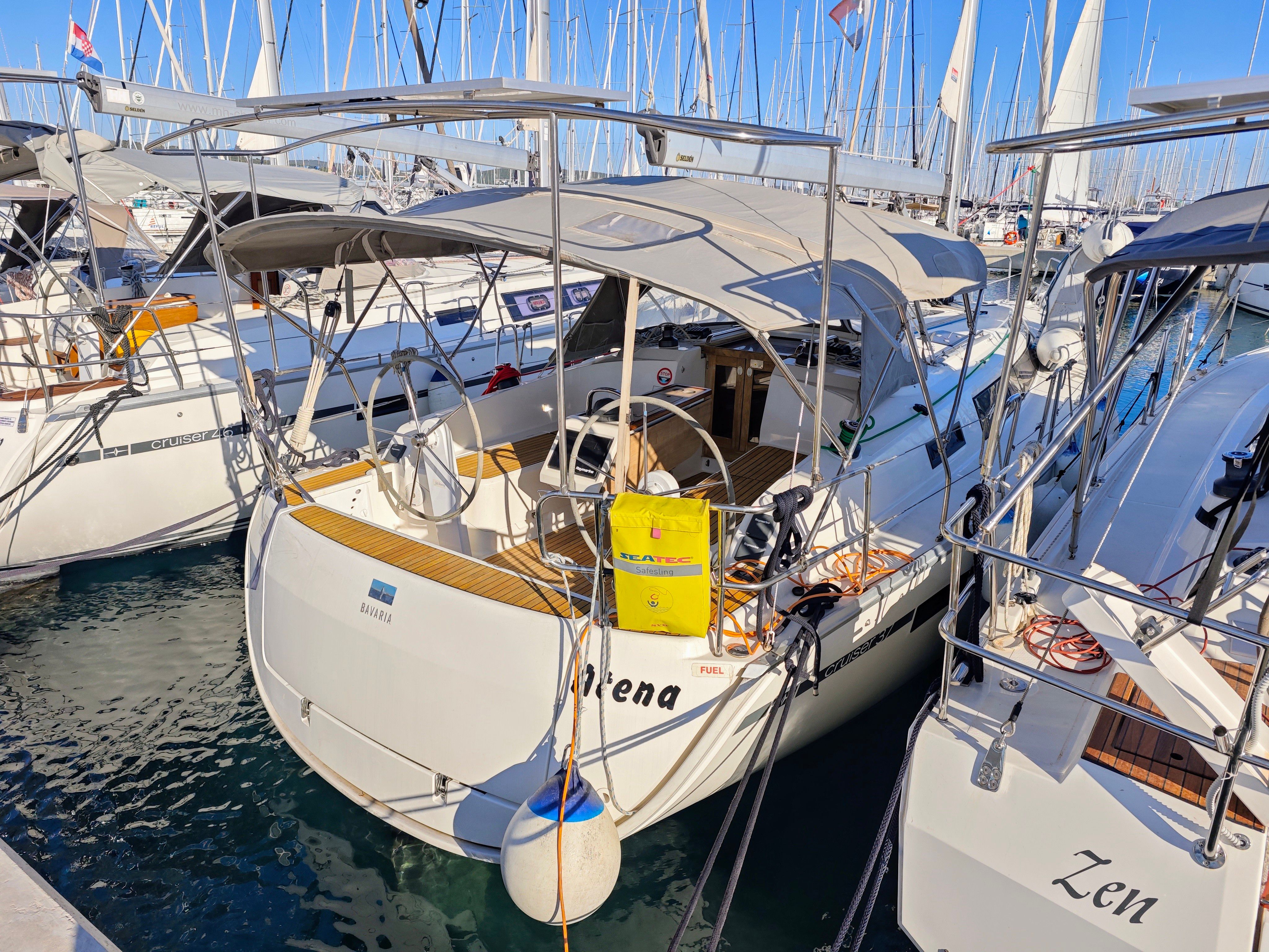 Bavaria Cruiser 37 | Atena