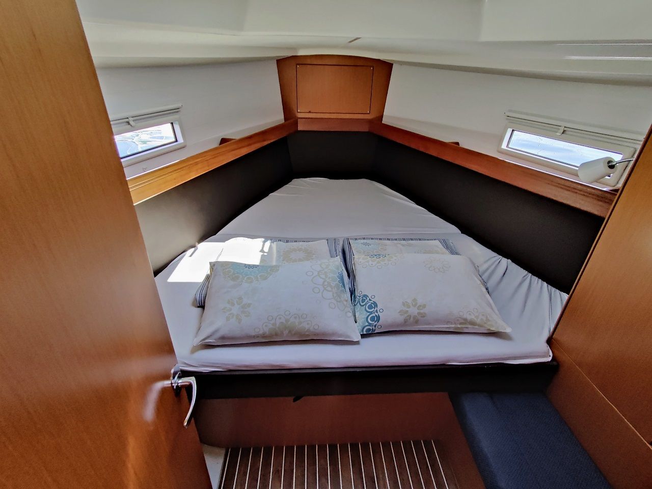 Bavaria Cruiser 37 | Atena