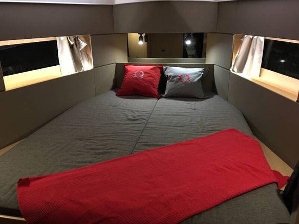 Beneteau Oceanis 38 | Omega