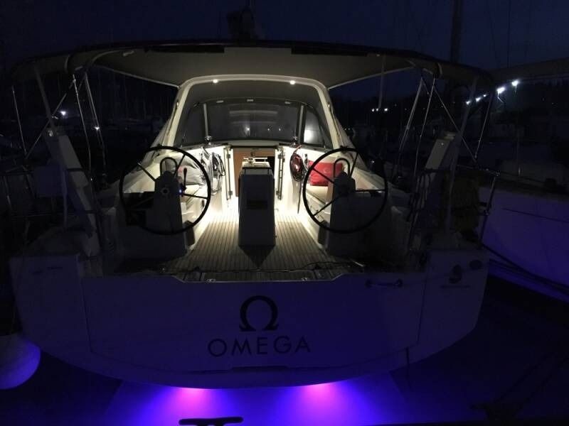 Beneteau Oceanis 38 | Omega
