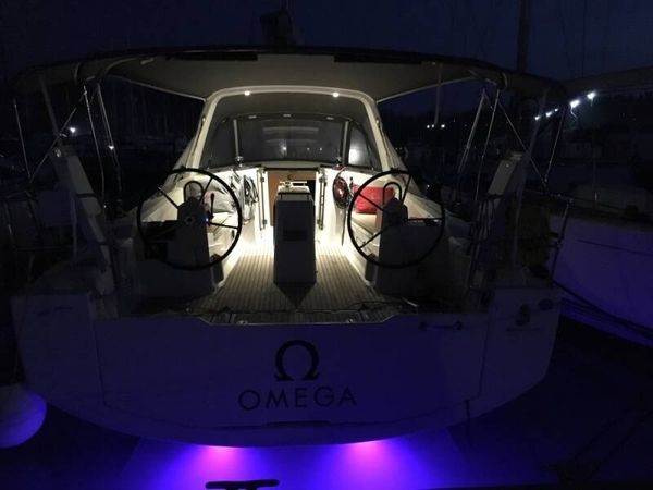 Beneteau Oceanis 38 | Omega