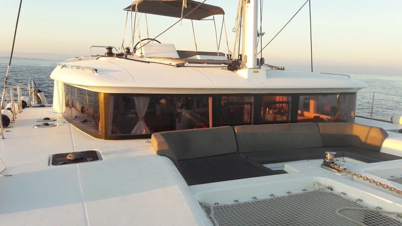 Lagoon 450 F | Red Twin