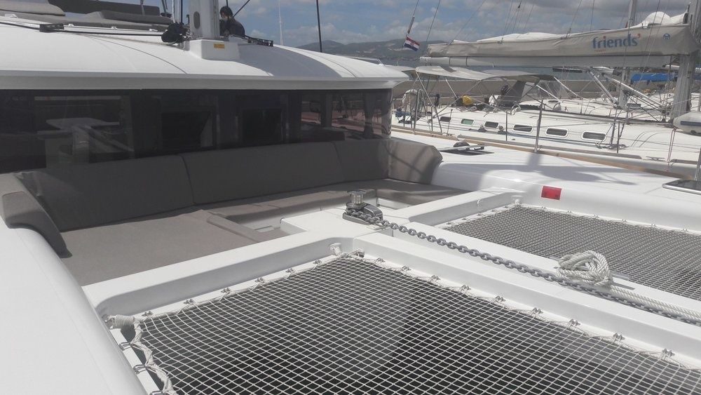 Lagoon 450 F | Red Twin