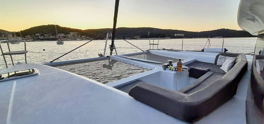 Lagoon 450 F | Red Twin