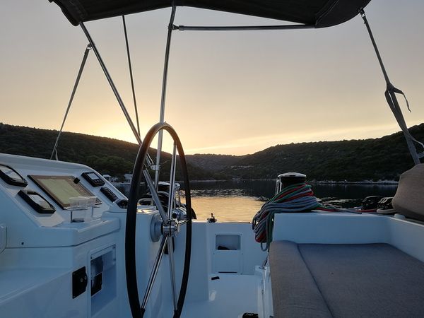 Lagoon 450 F | Red Twin