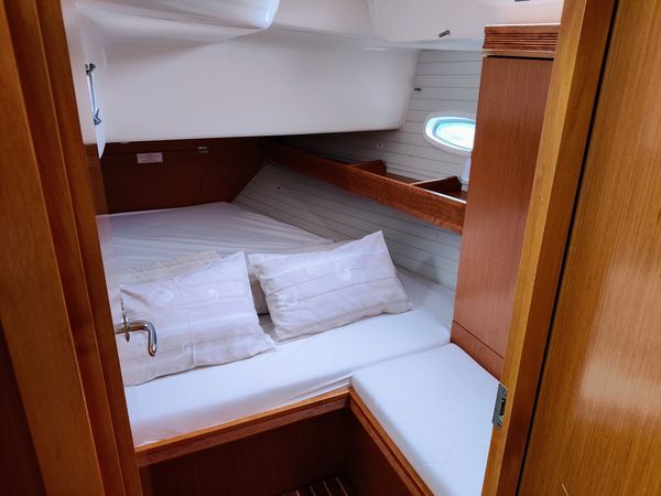 Bavaria 47 Cruiser | Gin and Tonic