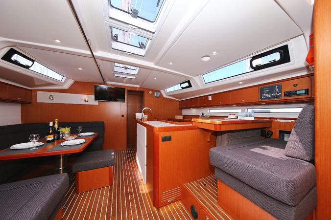 Bavaria Cruiser 56 | El Karinjo