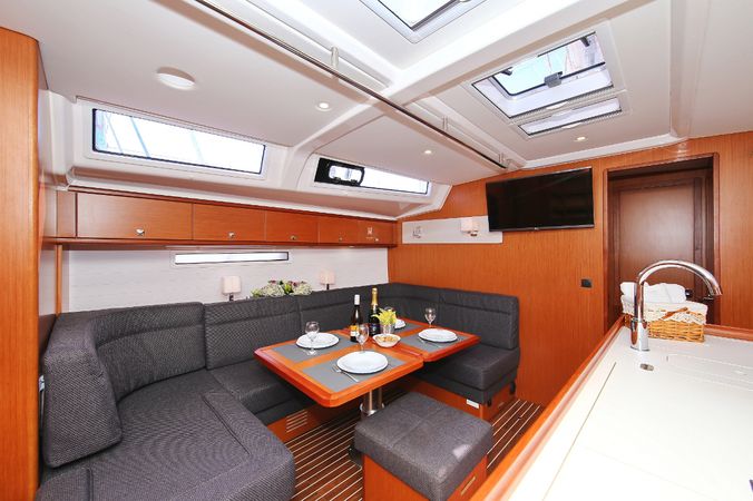 Bavaria Cruiser 56 | El Karinjo