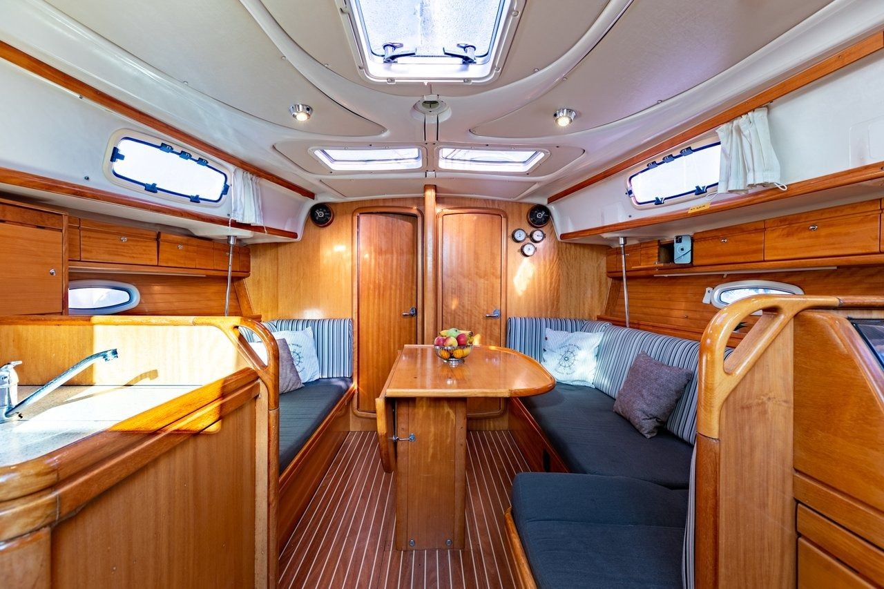 Bavaria Cruiser 37 | Funky