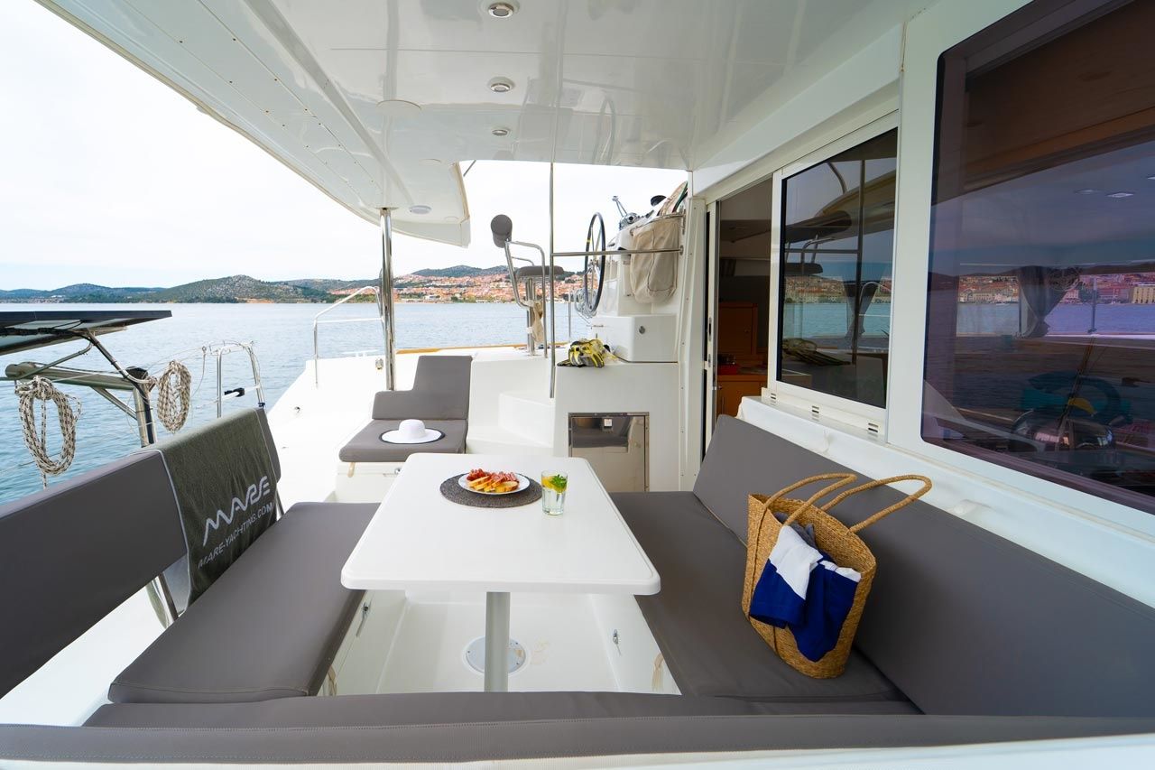 Lagoon 400 S2 | Secret of life