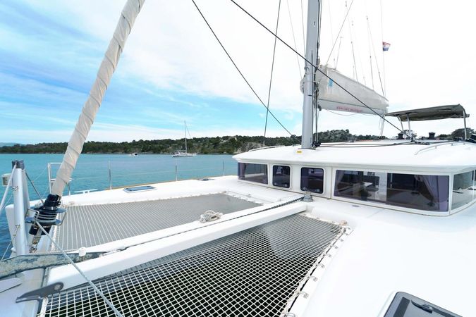Lagoon 400 S2 | Secret of life