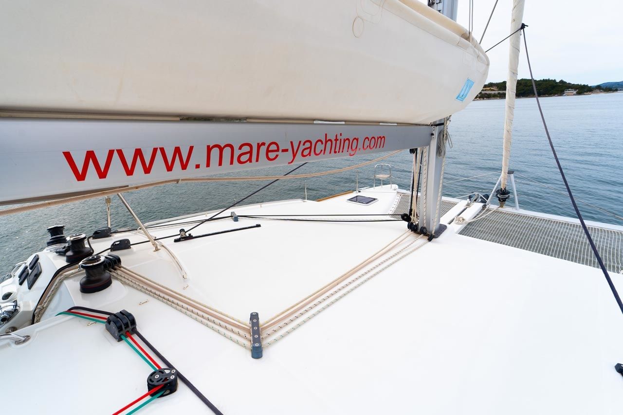 Lagoon 400 S2 | Secret of life