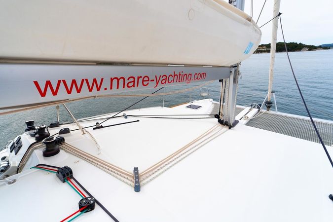 Lagoon 400 S2 | Secret of life