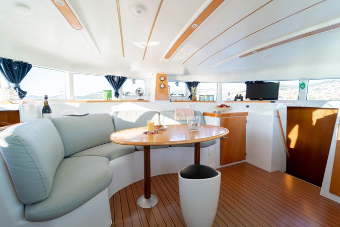 Lagoon 380 | Twin Star