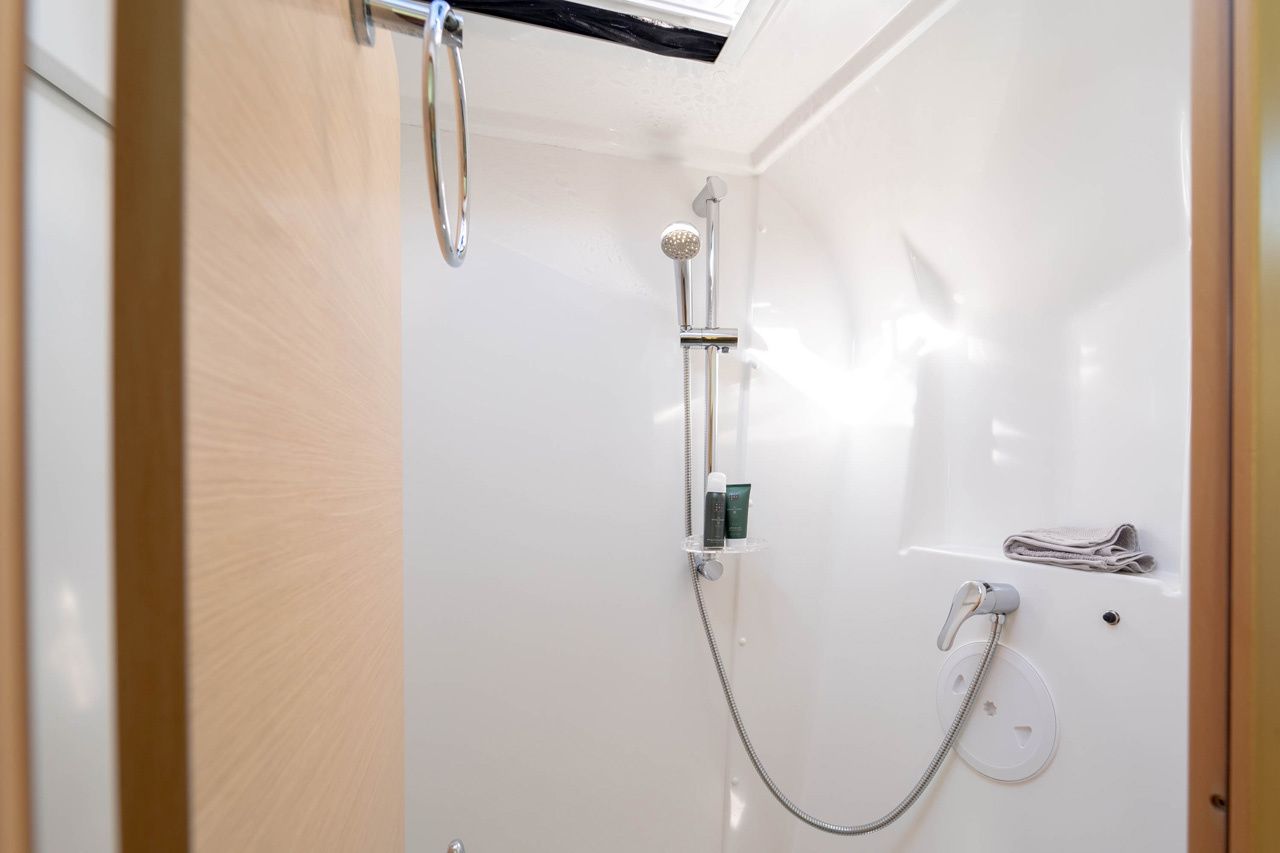 Lagoon 421 | Patch Work