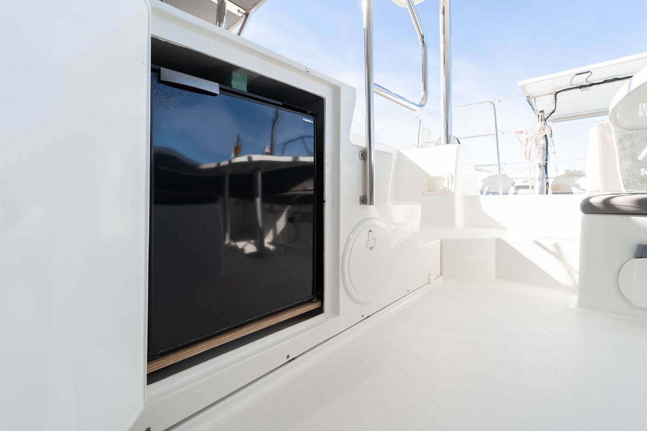 Lagoon 421 | Patch Work