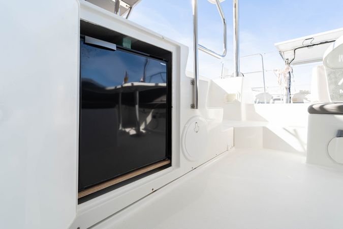 Lagoon 421 | Patch Work