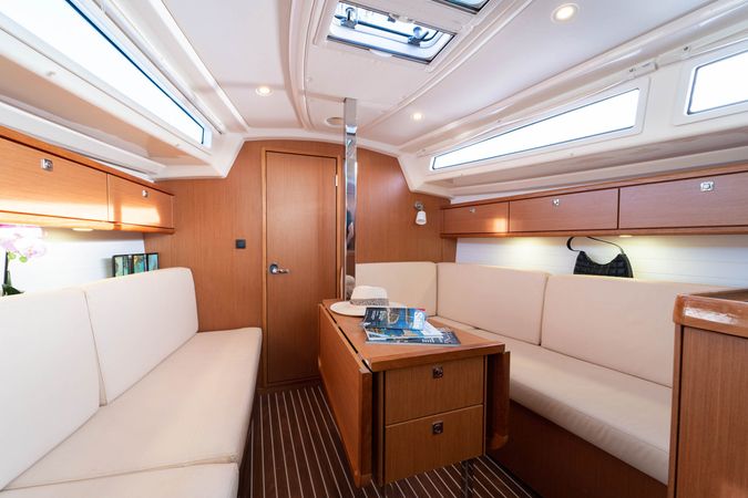 Bavaria Cruiser 33 | Cleopatra