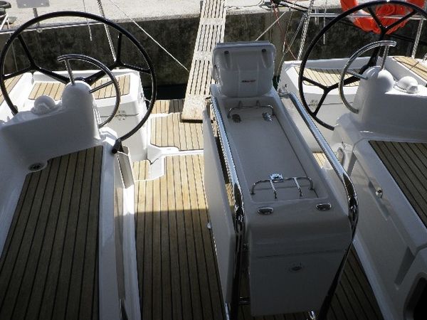 Jeanneau Sun Odyssey 379 | Paloma