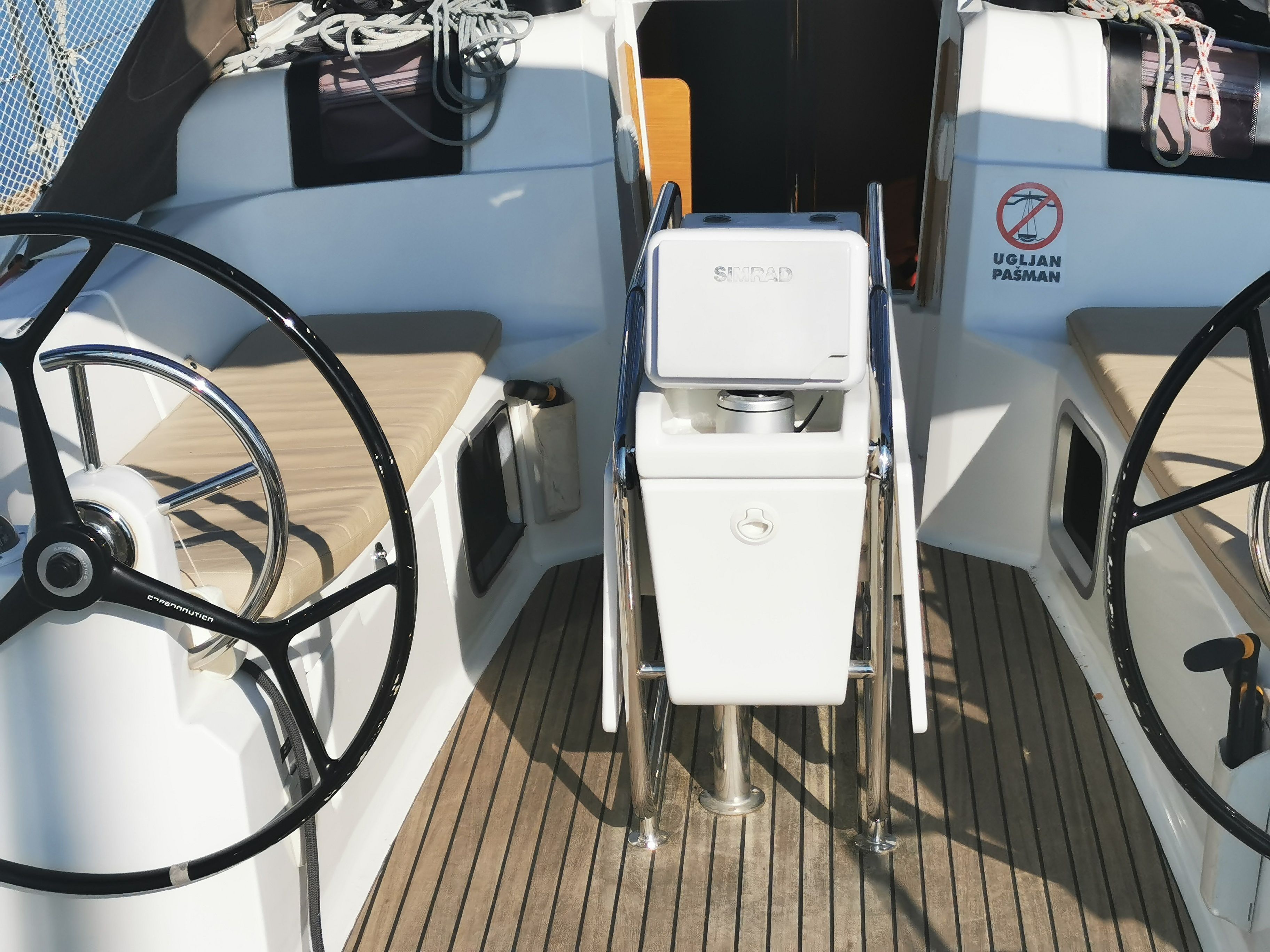 Jeanneau Sun Odyssey 379 | Paloma