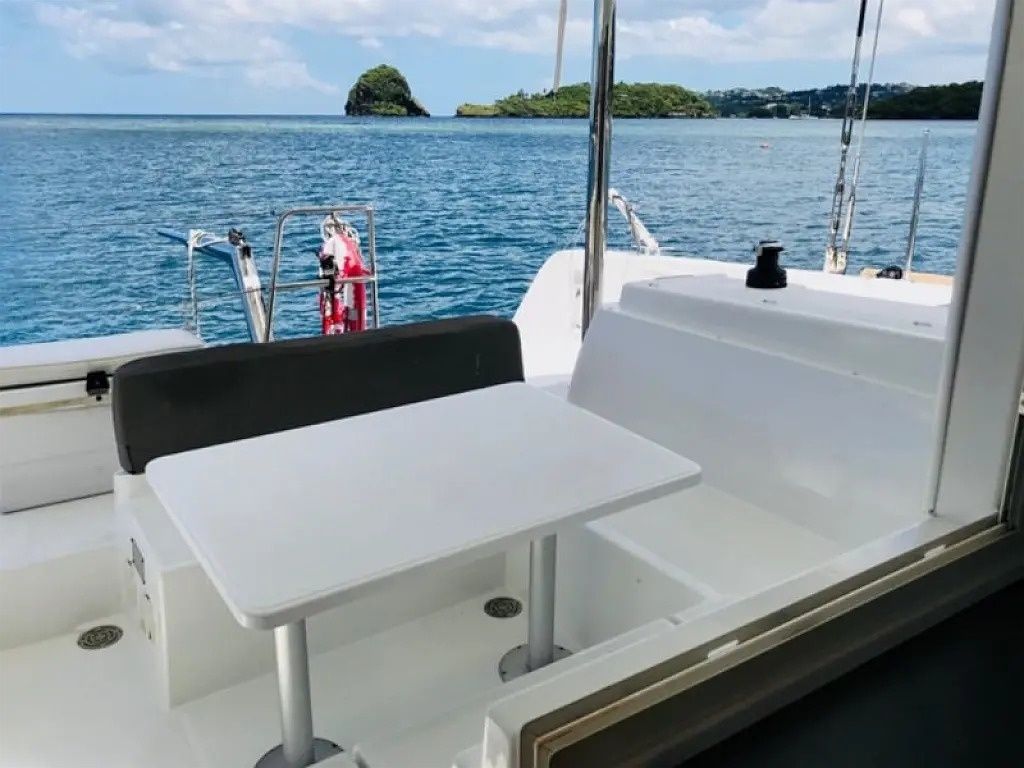 Lagoon 39 | Willow Dew